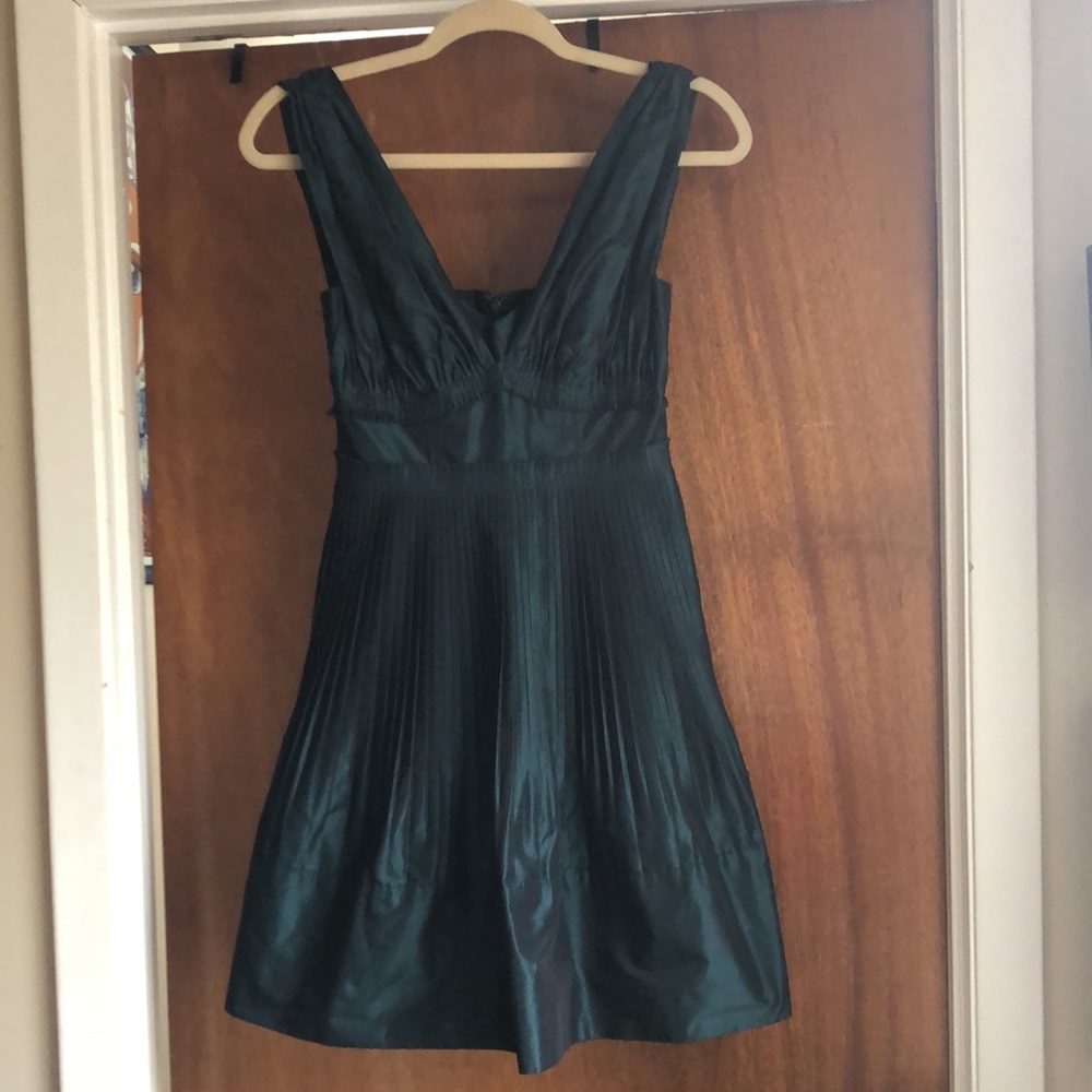 BCBGeneration sleeveless pleated green (with purple undertones) dress size 0